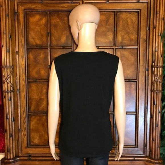 Chiffon 3D Rosette Scoop Neck Sleeveless Top - Picture 3 of 11